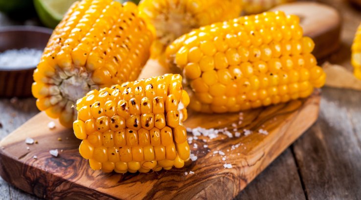 Кукурудза в глазурі на грилі