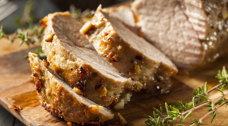 Буженина з чебрецем і часником