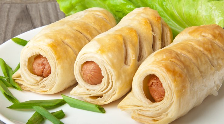 Сосиски в листковому тісті