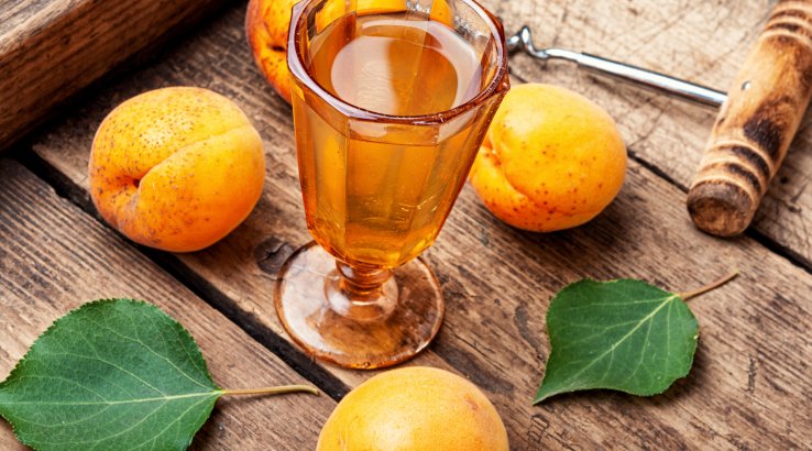 Англійський абрикосовий лікер