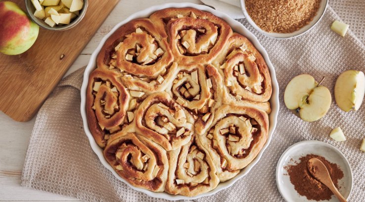 Вертута з яблуками