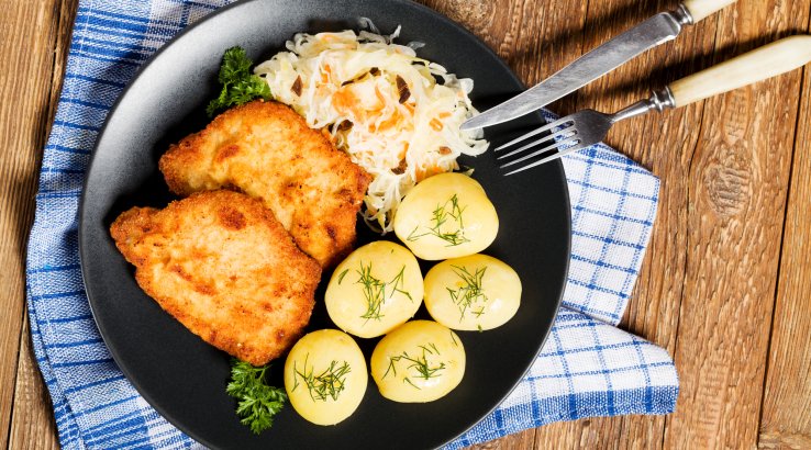 Відбивні по-варшавськи із шинки