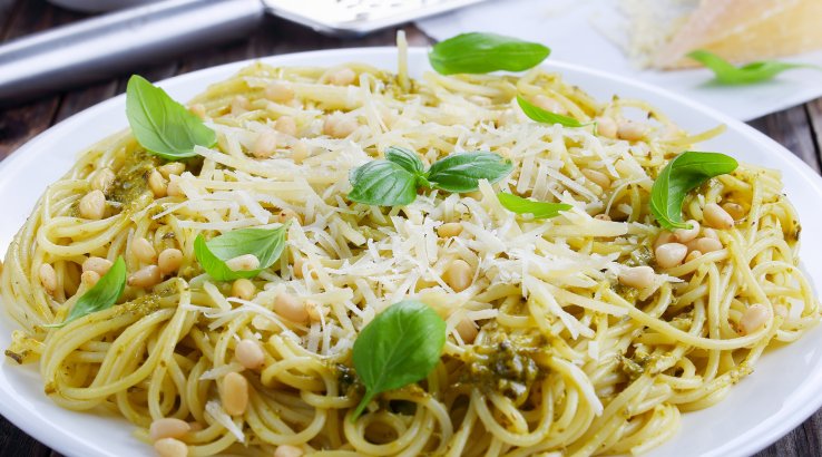 Паста с соусом песто