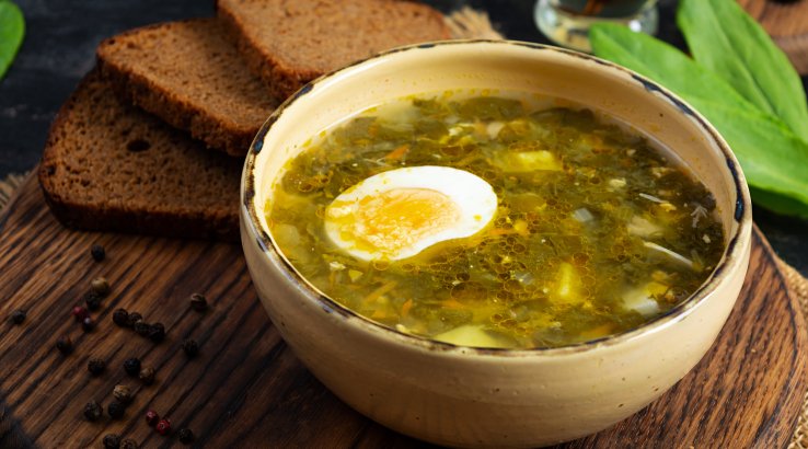 Зелений борщ зі щавлем