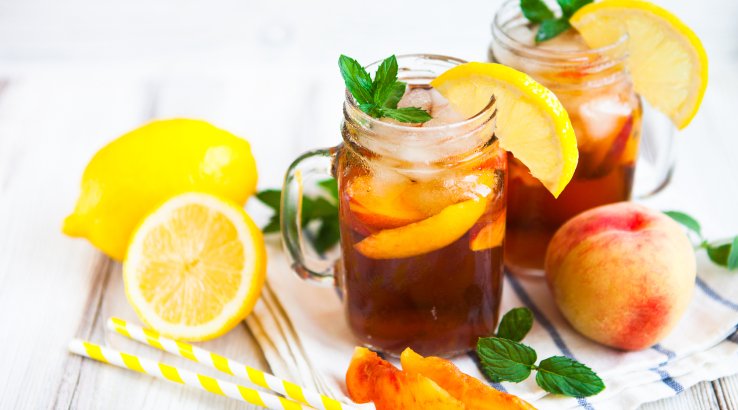 Персиковий чай з льодом та лимоном