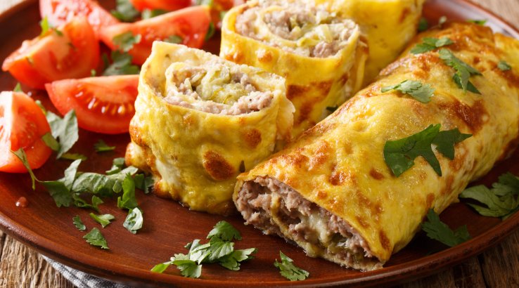 Жовтий рулет з фаршем