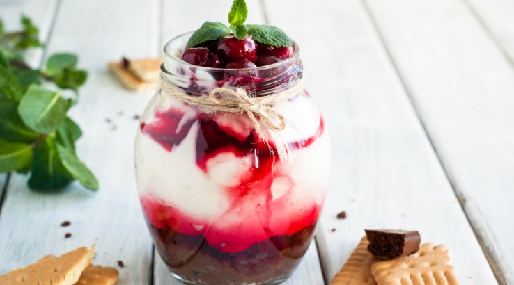 Сирний десерт в склянці