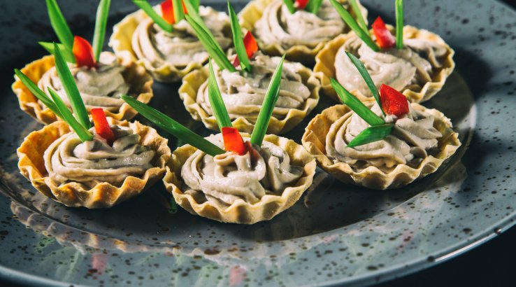 Кошики зі скумбрією