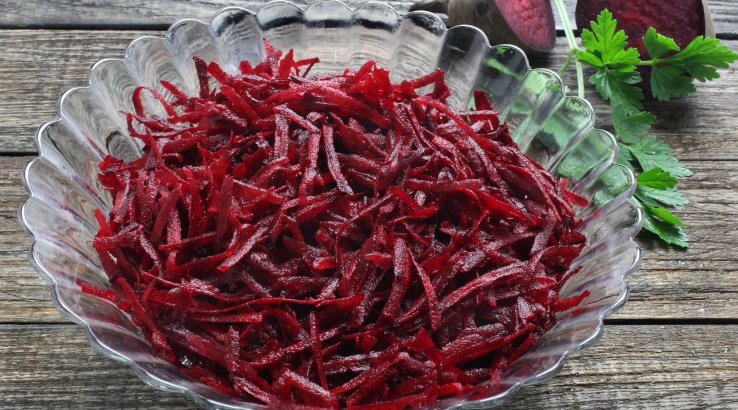 Салат із сирого буряка