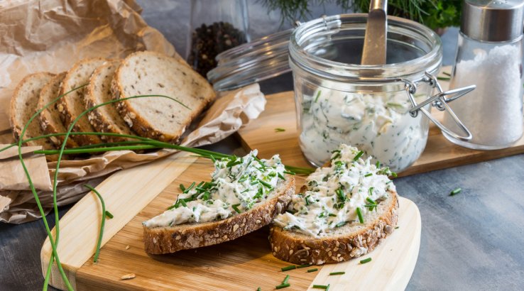 Сир з кропивою