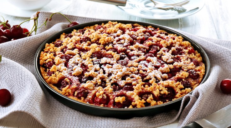 Тертий пиріг з варенням