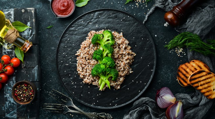 Гречана каша з броколі