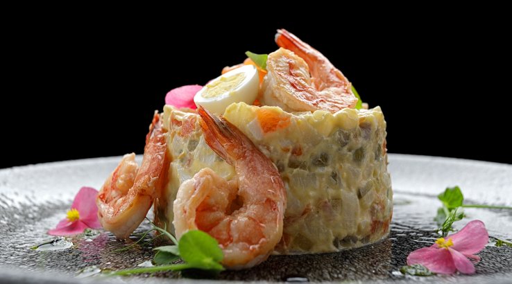 Салат олівʼє з креветками