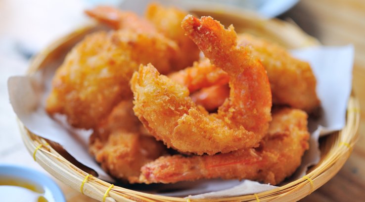 Смажені креветки в кокосово-медовій паніровці