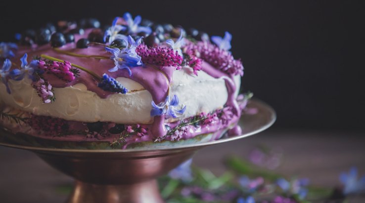 Чорничний пиріг з меренгою