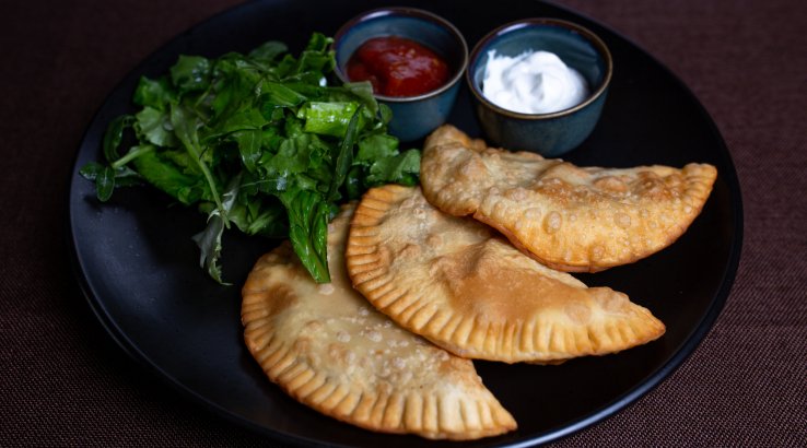 Чебуреки з грибною начинкою