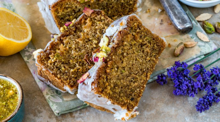 Фисташковый торт с кардамоном