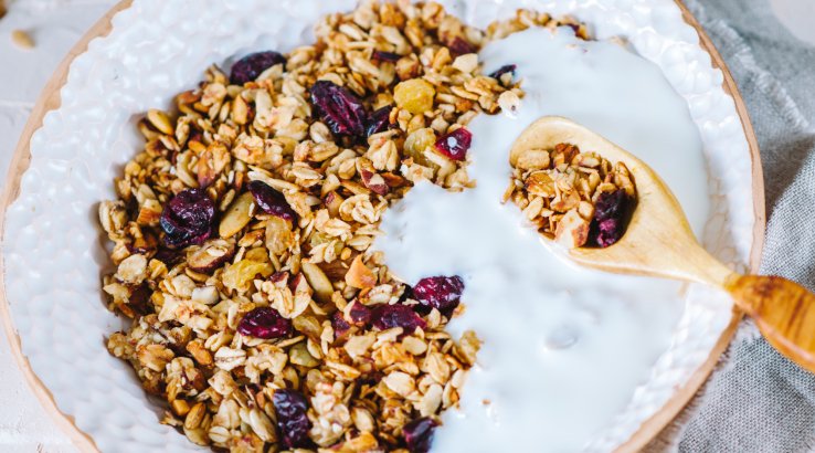 Запечена вівсянка з лимоном і чорницею