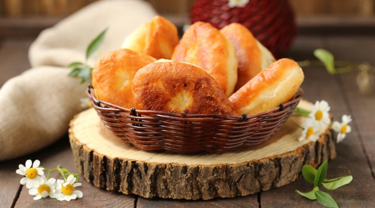 смажені пиріжки з горохом