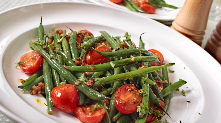 Теплий літній салат від Джеймі Олівера