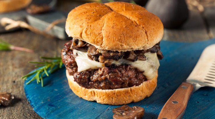 Бургер з яловичиною та грибами