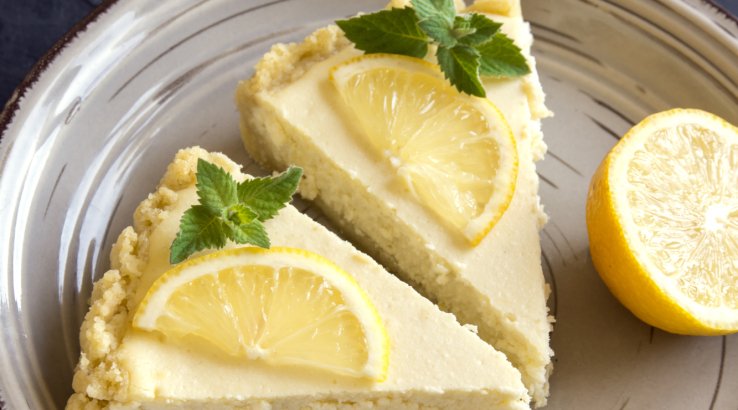 Домашний сырник с лимоном