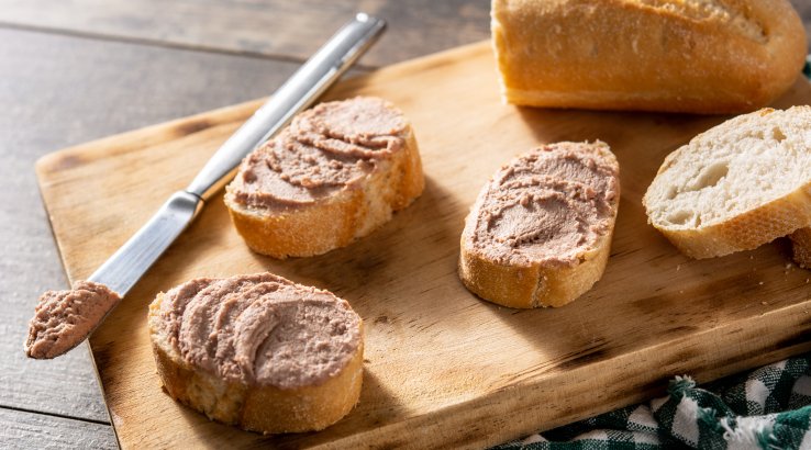 Простий паштет з курячої печінки