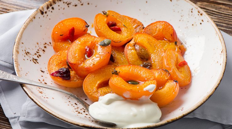 Запечені абрикоси