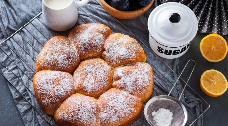 Булочки бріоші в аерофритюрниці