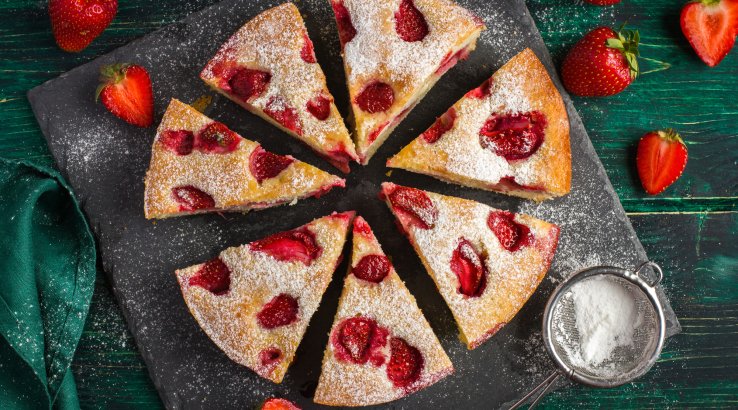 Полуничне клафуті