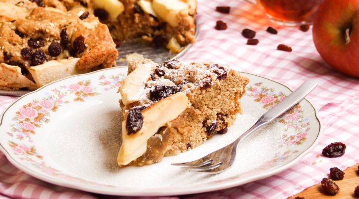 Пісний пиріг з яблуками