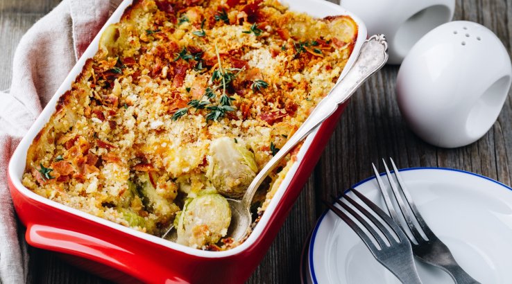 Брюссельська капуста з сиром і беконом