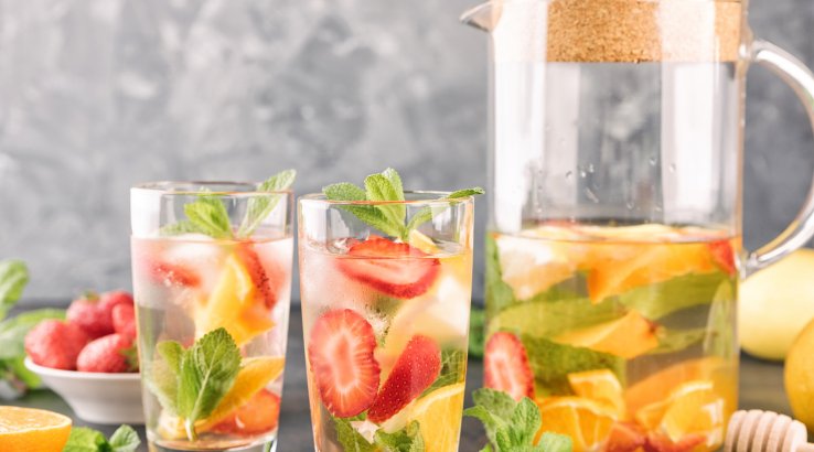 полунично-апельсиновий лимонад