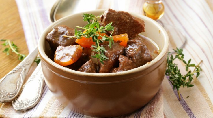 Ірланське рагу з телятиною, овочами та пивом