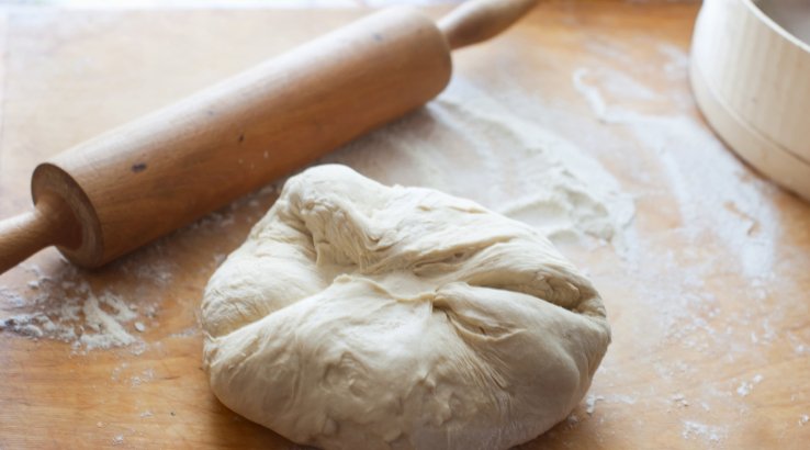 Тісто на пельмені з олією і яйцем