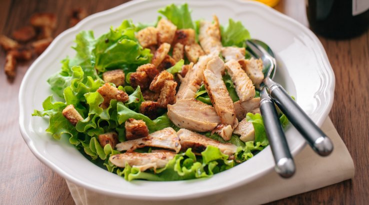 Салат з качкою гриль і пармезаном