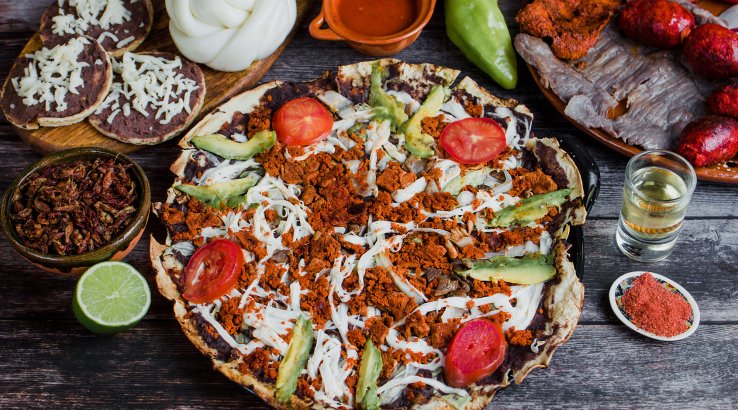 Швидка мексиканська «піца» тлаюда