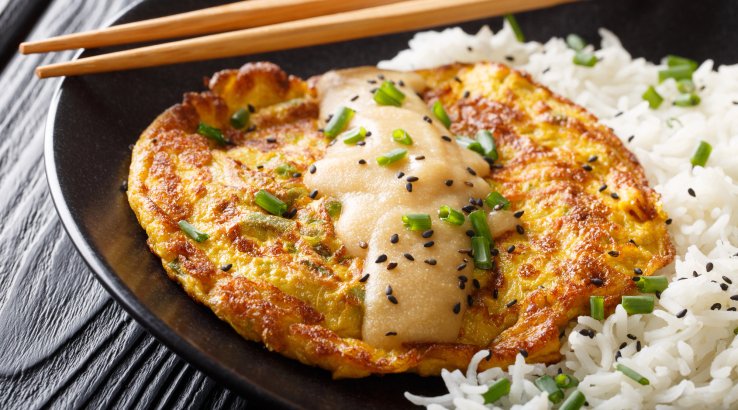 Китайський омлет фу йонг з підливкою