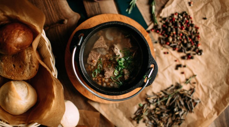 Суп з тушонкою