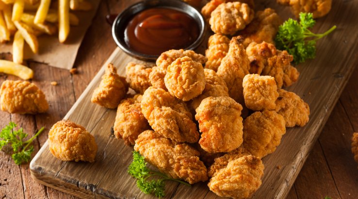 Шматочки курки в паніровці