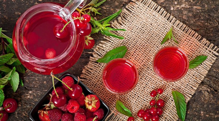 Унікальний компот з вишні, смородини та перцю