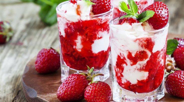 вершково-полуничний десерт