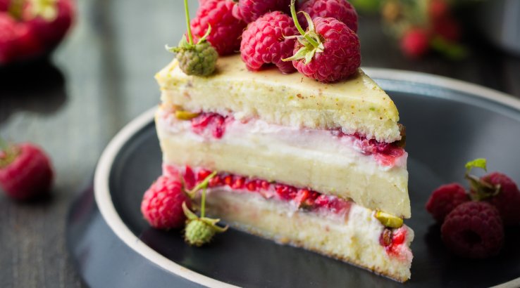 малиновий торт