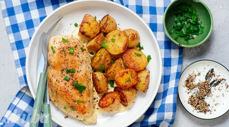 Курка у вершках з картоплею