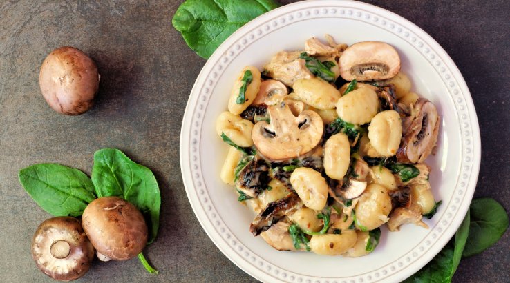 Ньокі з грибами і шпинатом