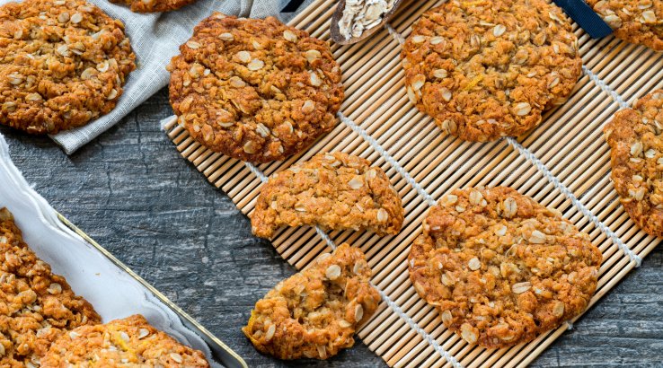 Вівсяні крекери з томатами