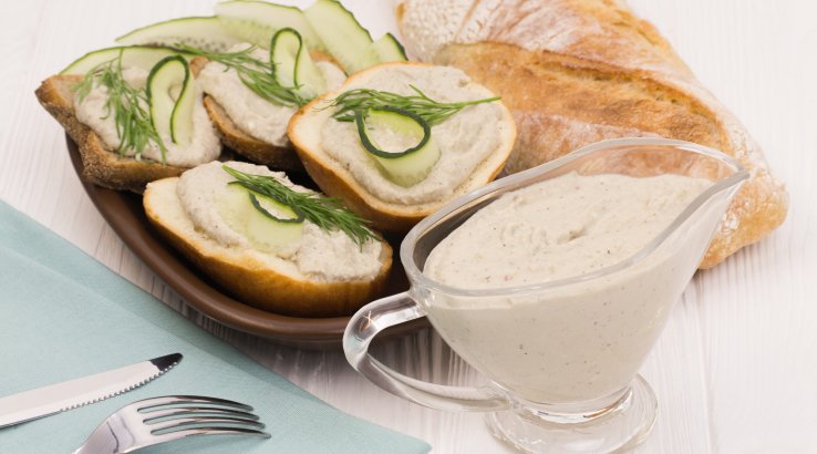 Бутерброди з маслом з оселедця