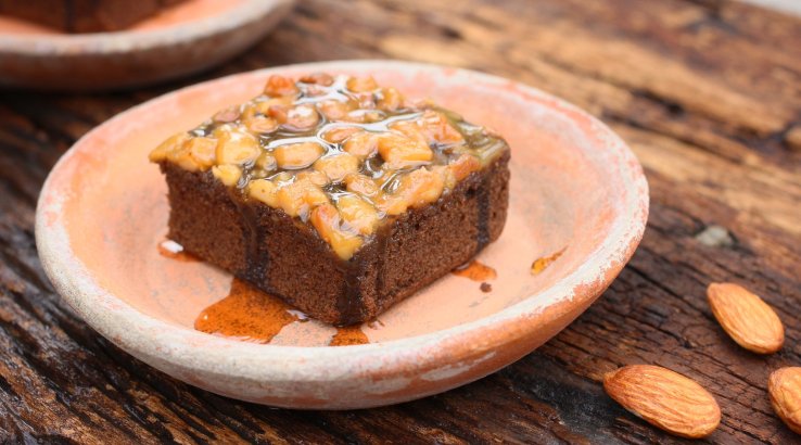 Пиріг-коврижка з карамеллю