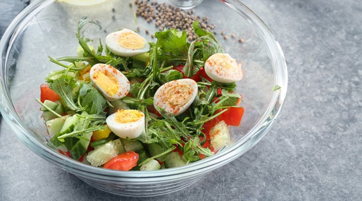 Салат з перепелиними яйцями