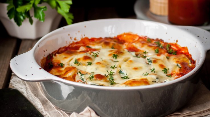 Болоньєзе під сиром